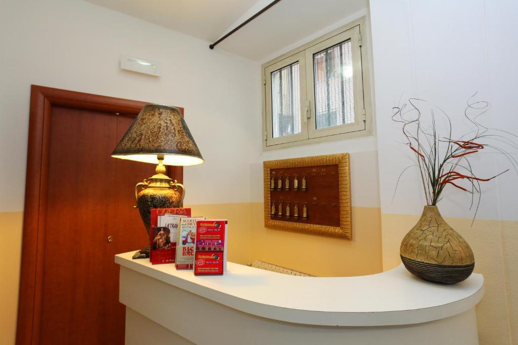 Hotel Pisa Рим Экстерьер фото